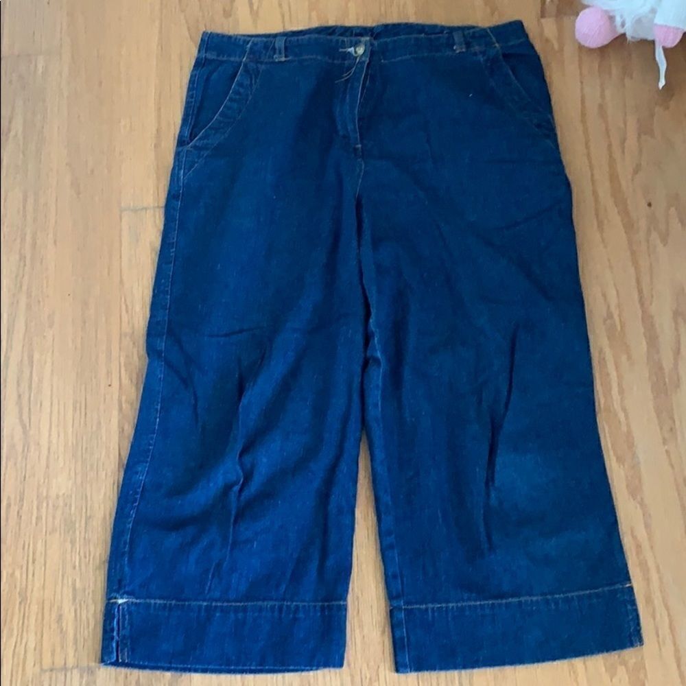 Petite denim capris